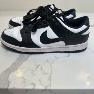 NIKE DUNK LOW WOMENS - 9.5
